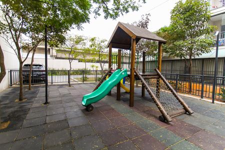 Apartamento à venda com 55m², 2 quartos e 2 vagas Apartamento à venda com 55m², 2 quartos e 2 vagasÁrea comum - Playground