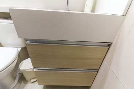 Apartamento à venda com 55m², 2 quartos e 2 vagas Apartamento à venda com 55m², 2 quartos e 2 vagasBanheiro da Suíte