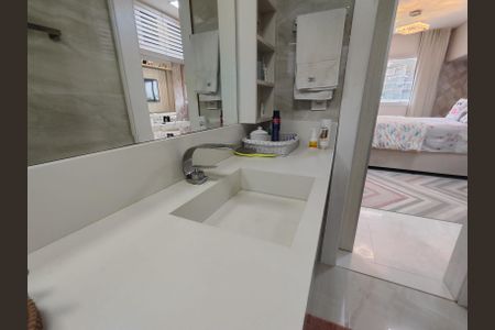 Apartamento à venda com 119m², 3 quartos e 2 vagasBanheiro da Suíte