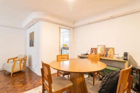 Apartamento para alugar com 121m², 3 quartos e 2 vagas Apartamento para alugar com 121m², 3 quartos e 2 vagasSala de Jantar