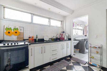 Apartamento para alugar com 121m², 3 quartos e 2 vagas Apartamento para alugar com 121m², 3 quartos e 2 vagasCozinha