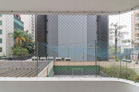 Apartamento para alugar com 121m², 3 quartos e 2 vagas Apartamento para alugar com 121m², 3 quartos e 2 vagasVaranda