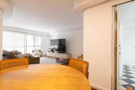 Apartamento para alugar com 121m², 3 quartos e 2 vagas Apartamento para alugar com 121m², 3 quartos e 2 vagasSala de Jantar