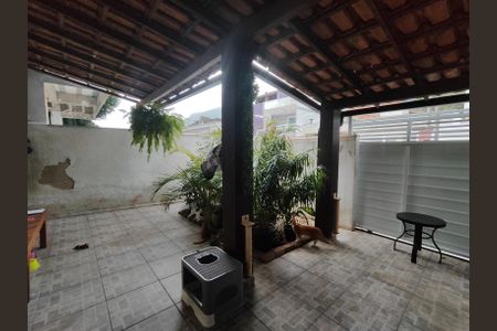 Casa à venda com 180m², 2 quartos e 2 vagas Casa à venda com 180m², 2 quartos e 2 vagasÁrea Externa