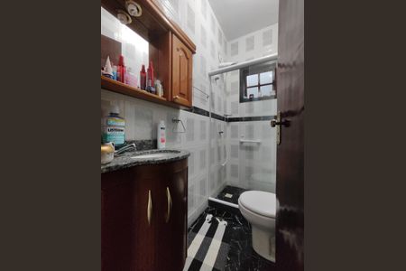 Casa à venda com 180m², 2 quartos e 2 vagas Casa à venda com 180m², 2 quartos e 2 vagasBanheiro Social