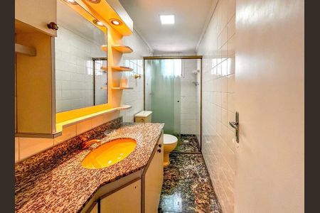 Apartamento à venda com 60m², 2 quartos e 1 vaga Apartamento à venda com 60m², 2 quartos e 1 vagaBanheiro