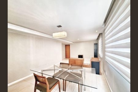 Apartamento à venda com 160m², 3 quartos e 4 vagas Apartamento à venda com 160m², 3 quartos e 4 vagasSala
