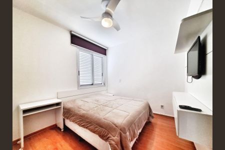 Apartamento à venda com 160m², 3 quartos e 4 vagas Apartamento à venda com 160m², 3 quartos e 4 vagasQuarto 1
