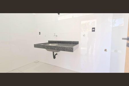 Casa à venda com 180m², 3 quartos e 2 vagasCozinha