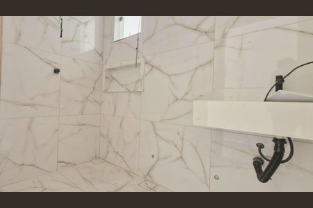 Casa à venda com 180m², 3 quartos e 2 vagasBanheiro/Suite