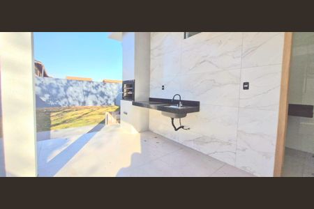 Casa à venda com 180m², 3 quartos e 2 vagasCozinha