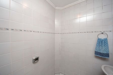 Casa à venda com 207m², 3 quartos e 2 vagasBanheiro de Serviço 2