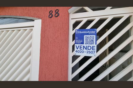 Casa à venda com 207m², 3 quartos e 2 vagasPlaquinha