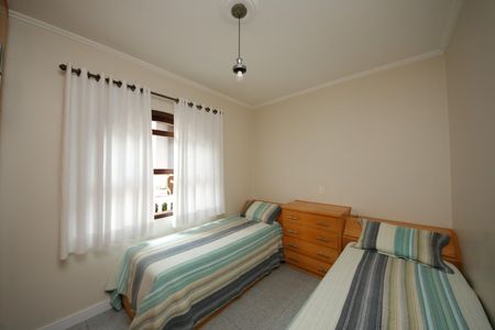 Casa à venda com 207m², 3 quartos e 2 vagasQuarto 3