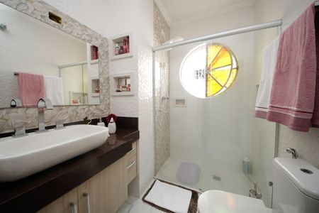 Casa à venda com 207m², 3 quartos e 2 vagasBanheiro