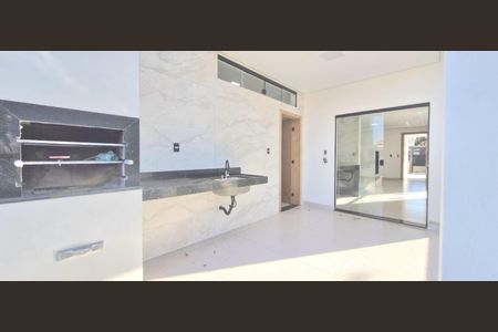 Casa à venda com 180m², 3 quartos e 2 vagasÁrea de Serviço 1