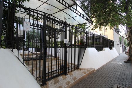 Apartamento à venda com 92m², 2 quartos e 1 vagaFachada e Portaria