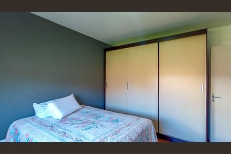 Quarto 1 de apartamento para alugar com 2 quartos, 70m² em Partenon, Porto Alegre