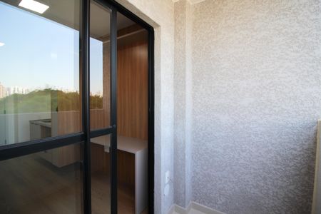 Varanda de kitnet/studio à venda com 1 quarto, 27m² em Moema, São Paulo