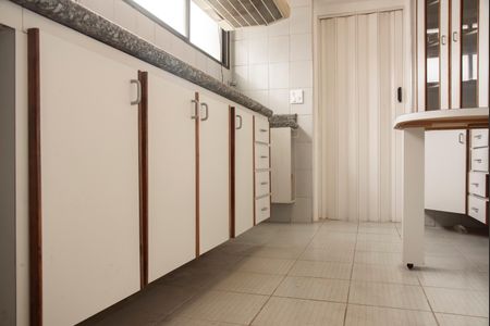 Apartamento à venda com 128m², 3 quartos e 3 vagasÁrea de Serviço