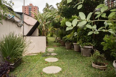 Apartamento à venda com 128m², 3 quartos e 3 vagasÁrea comum - Área verde