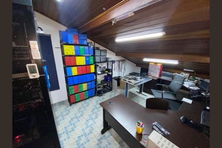 Casa à venda com 230m², 3 quartos e 4 vagas Casa à venda com 230m², 3 quartos e 4 vagasFoto 28