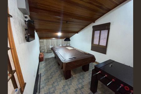 Casa à venda com 230m², 3 quartos e 4 vagas Casa à venda com 230m², 3 quartos e 4 vagasFoto 24