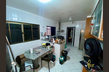 Casa à venda com 230m², 3 quartos e 4 vagas Casa à venda com 230m², 3 quartos e 4 vagasFoto 17