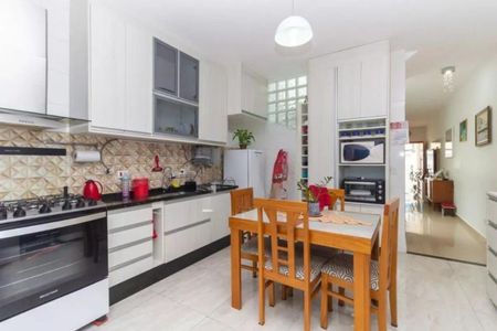 Casa à venda com 140m², 3 quartos e 2 vagasFoto 06