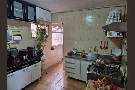 Apartamento à venda com 75m², 3 quartos e sem vaga Apartamento à venda com 75m², 3 quartos e sem vagaFoto 02