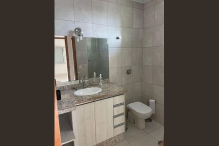 Casa à venda com 220m², 3 quartos e 3 vagas Casa à venda com 220m², 3 quartos e 3 vagasFoto 18