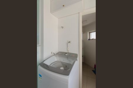 Apartamento à venda com 75m², 2 quartos e 1 vagaÁrea de Serviço