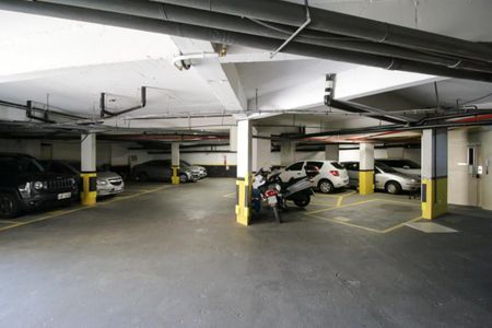 Apartamento à venda com 75m², 2 quartos e 1 vagaÁrea comum - Garagem