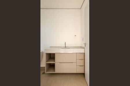 Casa para alugar com 350m², 4 quartos e 4 vagas Casa para alugar com 350m², 4 quartos e 4 vagasBanheiro da Suíte 1