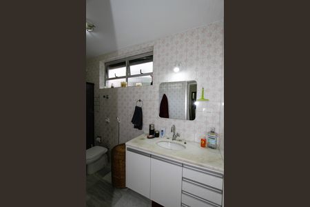 Apartamento à venda com 180m², 4 quartos e 2 vagasBanheiro da Suíte