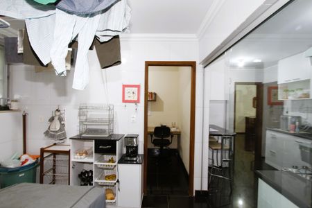 Apartamento à venda com 180m², 4 quartos e 2 vagasÁrea de Serviço