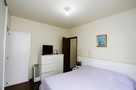 Apartamento à venda com 180m², 4 quartos e 2 vagasSuíte