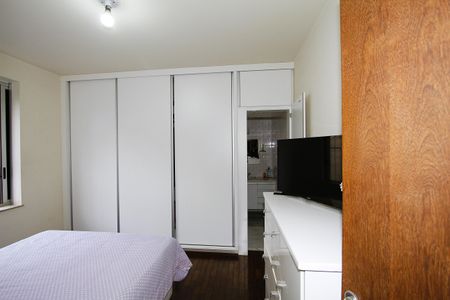 Apartamento à venda com 180m², 4 quartos e 2 vagasSuíte