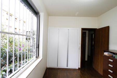 Apartamento à venda com 180m², 4 quartos e 2 vagasQuarto 2