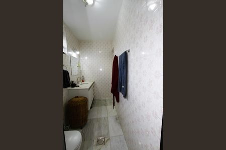 Apartamento à venda com 180m², 4 quartos e 2 vagasBanheiro da Suíte