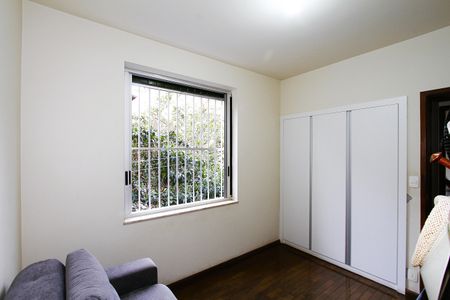 Apartamento à venda com 180m², 4 quartos e 2 vagasQuarto 2