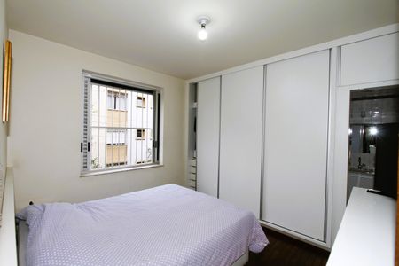 Apartamento à venda com 180m², 4 quartos e 2 vagasSuíte