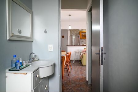 Apartamento à venda com 48m², 2 quartos e 1 vaga Apartamento à venda com 48m², 2 quartos e 1 vagaBanheiro