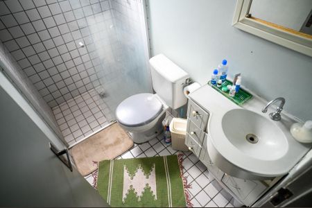 Apartamento à venda com 48m², 2 quartos e 1 vaga Apartamento à venda com 48m², 2 quartos e 1 vagaBanheiro