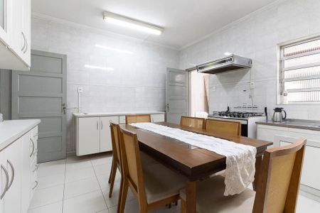 Casa de condomínio à venda com 150m², 2 quartos e 2 vagas Casa de condomínio à venda com 150m², 2 quartos e 2 vagasCozinha