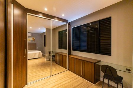 Apartamento à venda com 239m², 4 quartos e 4 vagasSuíte 2