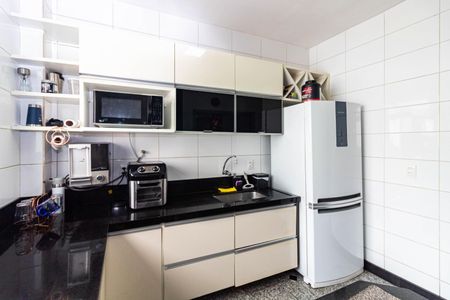 Apartamento à venda com 239m², 4 quartos e 4 vagasCozinha