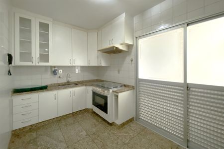 Apartamento à venda com 129m², 4 quartos e 2 vagas Apartamento à venda com 129m², 4 quartos e 2 vagasCozinha