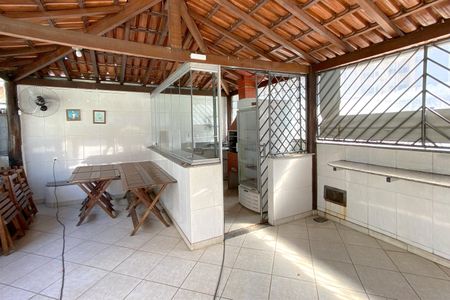 Apartamento à venda com 129m², 4 quartos e 2 vagas Apartamento à venda com 129m², 4 quartos e 2 vagasÁrea comum - Churrasqueira