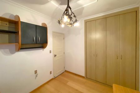 Apartamento à venda com 129m², 4 quartos e 2 vagas Apartamento à venda com 129m², 4 quartos e 2 vagasQuarto 3